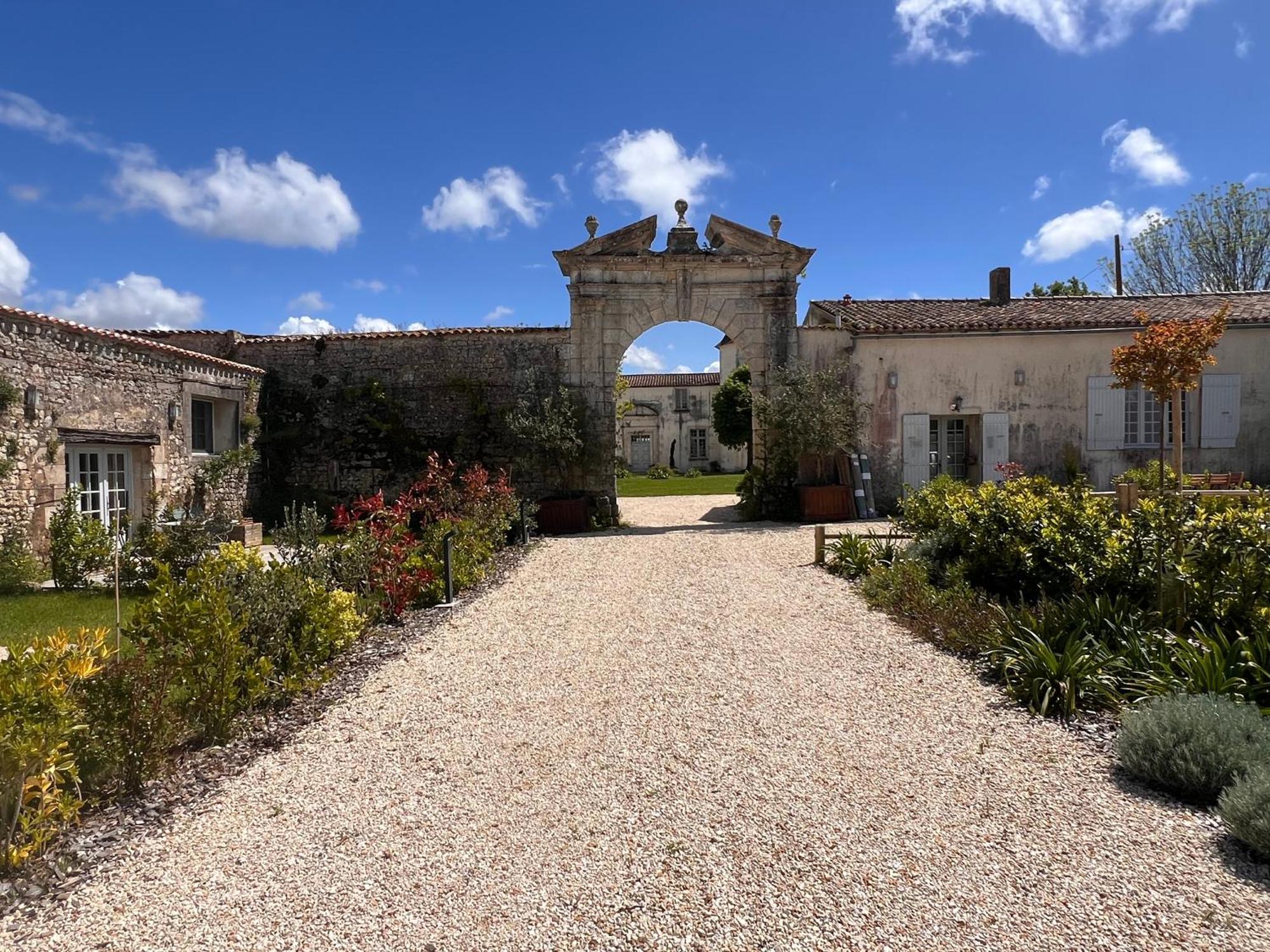 Chateau De Feusse Saint-Just-Luzac Kültér fotó