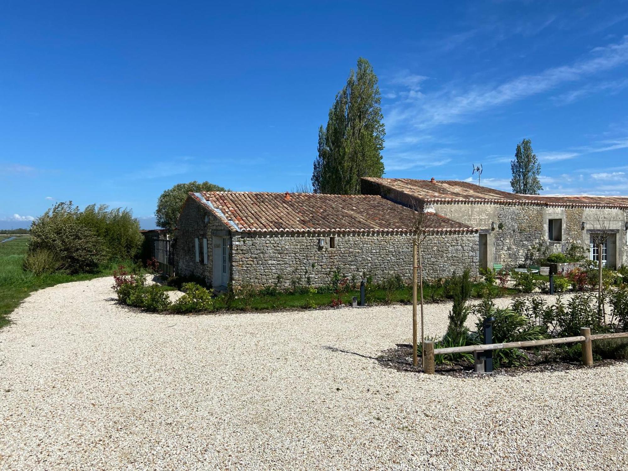 Chateau De Feusse Saint-Just-Luzac Kültér fotó